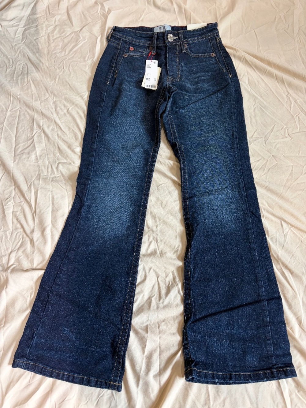 BDG Teo Relaxed Low-Rise Flare Leg Jeans Vintage dark denim